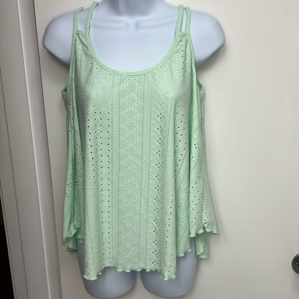 SHEIN lime green eyelet top. Non-adjustable Spaghetti straps Sz L